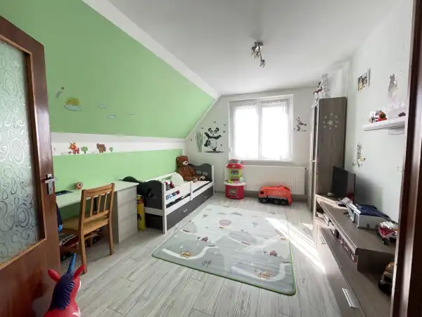 Eladó családi ház, Kecskéd 5+1 szoba 185 m² 49 M Ft