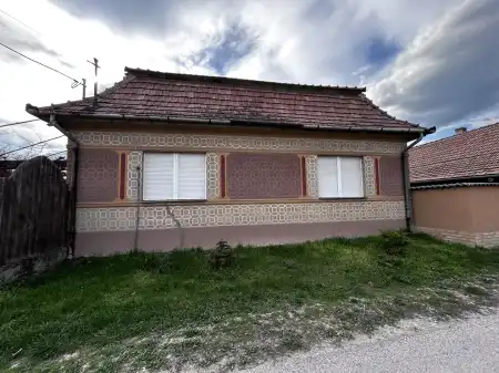 Eladó családi ház, Kiskunlacháza 2 szoba 90 m² 65 M Ft