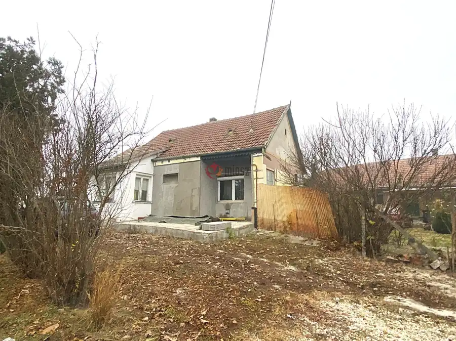 eladó családi ház, Makád