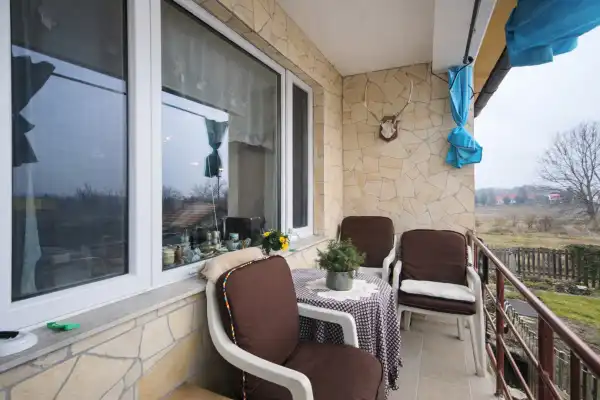 Eladó családi ház, Nyúl 5 szoba 142 m² 75 M Ft