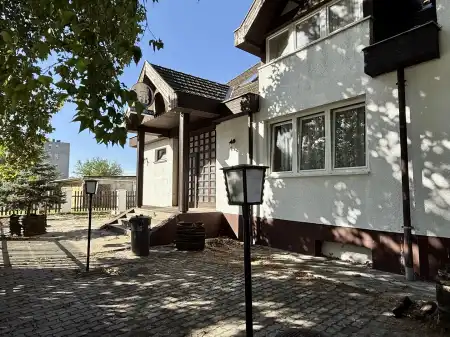 Eladó családi ház, Oroszlány 11+3 szoba 660 m² 143 M Ft Eladó családi ház, Oroszlány 11+3 szoba 660 m² 143 M Ft