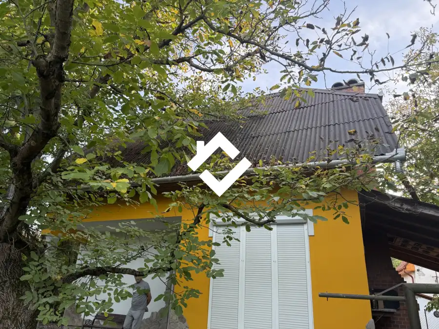 eladó családi ház, Oroszlány