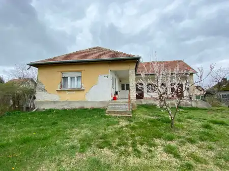 Eladó családi ház, Ráckeve 2 szoba 66 m² 51.9 M Ft
