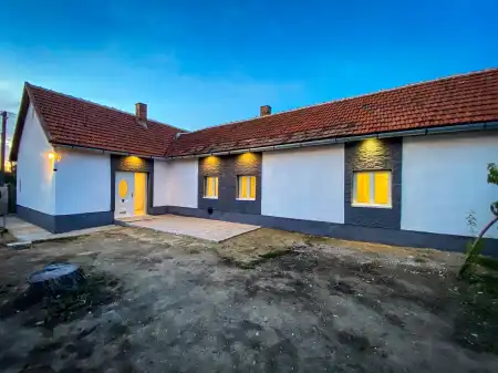 Eladó családi ház, Sarkad 3 szoba 100 m² 16.3 M Ft