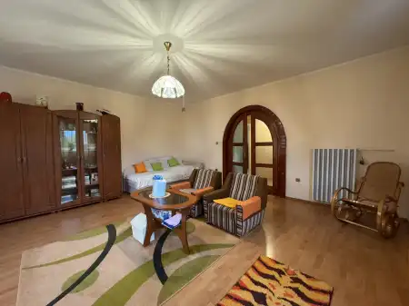 Eladó családi ház, Tököl 2 szoba 120 m² 94.9 M Ft