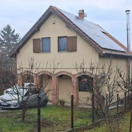 Eladó családi ház, Újbarok 2 szoba 89 m² 55.5 M Ft