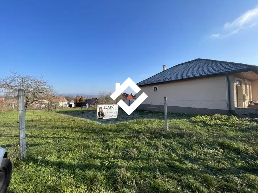 eladó  Építési telek, Környe