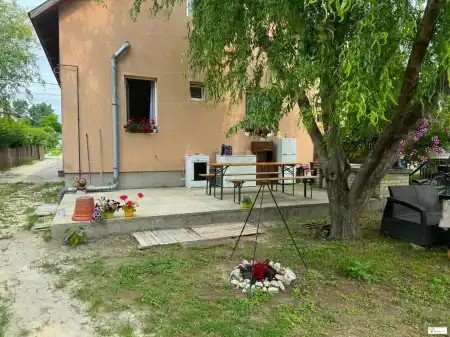 Eladó ikerház, Ráckeve 2 szoba 98 m² 44.9 M Ft