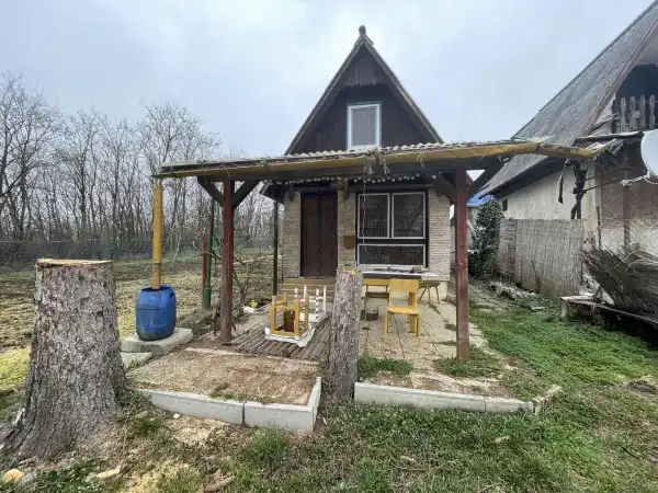 Eladó nyaraló, Kecskéd 1+1 szoba 30 m² 12.5 M Ft