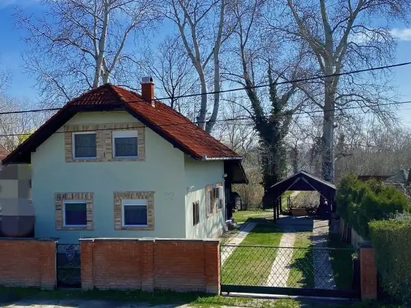 Eladó nyaraló, Szigetbecse 4 szoba 88 m² 150 M Ft