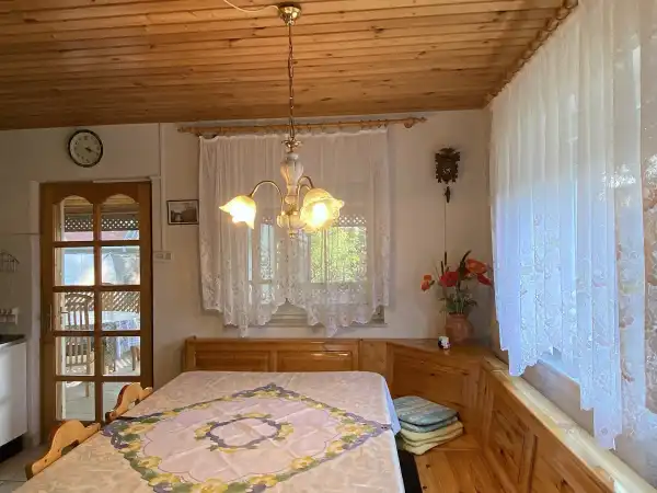 Eladó nyaraló, Szigetbecse 4 szoba 103 m² 89.9 M Ft Eladó nyaraló, Szigetbecse 4 szoba 103 m² 89.9 M Ft