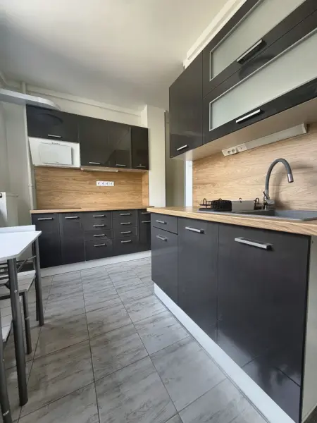 Eladó panellakás, Tatabánya 1 szoba 35 m² 35 M Ft