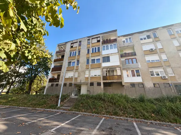 Eladó panellakás, Tatabánya 2 szoba 51 m² 32.9 M Ft