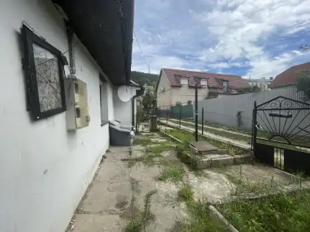 Eladó sorház, Tatabánya 3 szoba 58 m² 20.3 M Ft