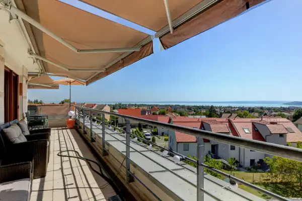 Eladó téglalakás, Balatonfüred 2 szoba 90 m² 225 M Ft