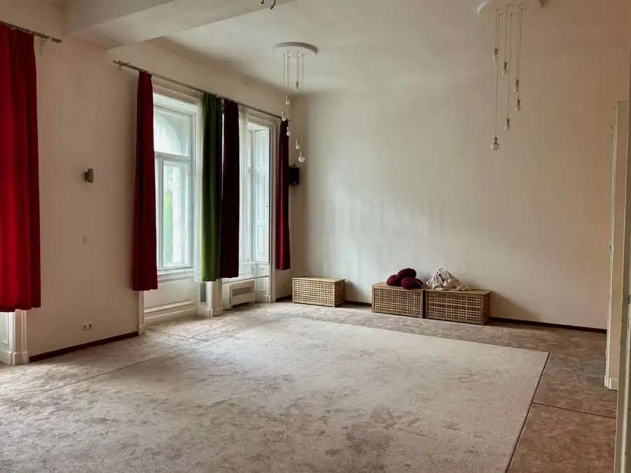 eladó téglalakás, Budapest, VI. kerület