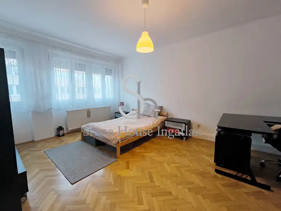 eladó téglalakás, Győr