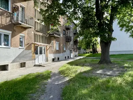 Eladó téglalakás, Oroszlány 2+1 szoba 58 m² 28.2 M Ft