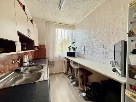 Eladó téglalakás, Oroszlány 2 szoba 55 m² 36.3 M Ft Eladó téglalakás, Oroszlány 2 szoba 55 m² 36.3 M Ft