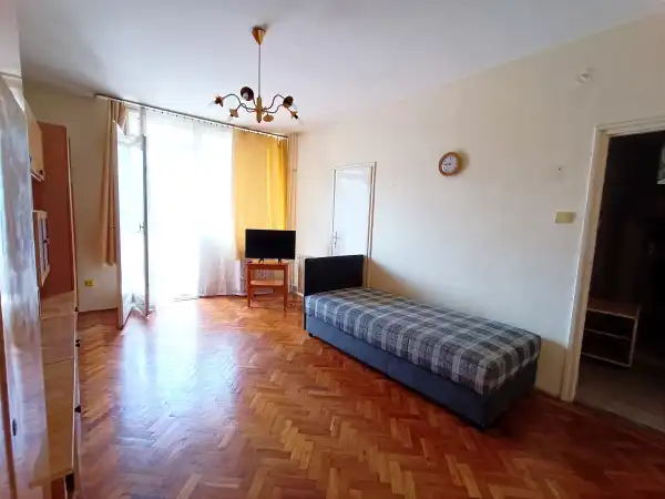 Eladó téglalakás, Oroszlány 1 szoba 40 m² 18.2 M Ft