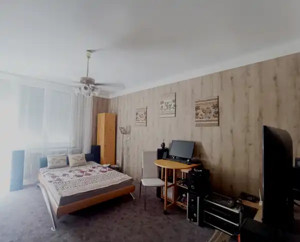 Eladó téglalakás, Oroszlány 2 szoba 52 m² 21.9 M Ft