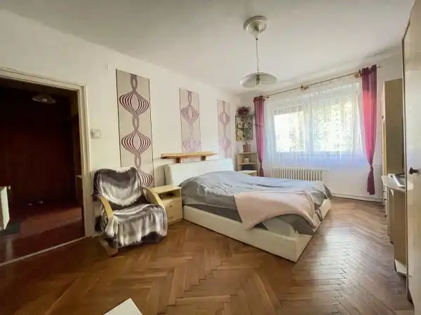 Eladó téglalakás, Oroszlány 2+1 szoba 60 m² 26.2 M Ft