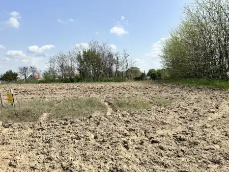 Eladó telek, Lajosmizse 1005 m² 11.9 M Ft