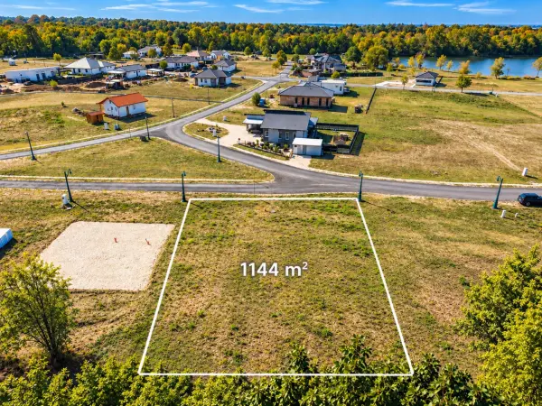 Eladó Üdülő, Környe 1144 m² 39.99 M Ft