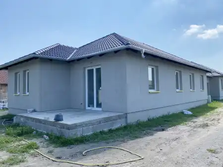 Eladó új építésű családi ház, Szigetszentmárton 4 szoba 130 m² 82.9 M Ft