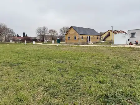 Eladó új építésű telek, Bokod 800 m² 14.99 M Ft