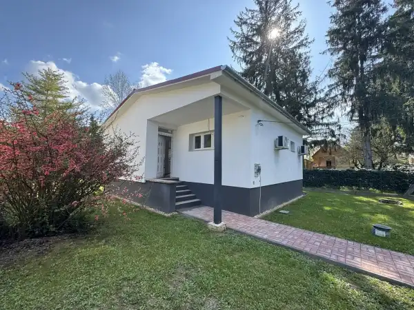 Eladó újszerű nyaraló, Ráckeve 1 szoba 55 m² 40 M Ft