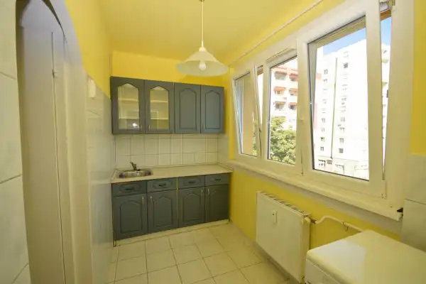 Kiadó panellakás, Budaörs 2 szoba 48 m² 220 E Ft/hó