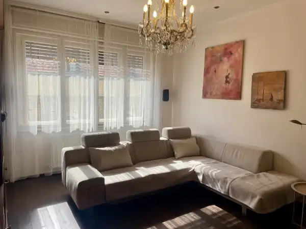 Kiadó téglalakás, Budapest, I. kerület 3+1 szoba 100 m² 536 E Ft/hó