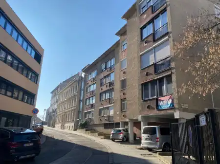 Kiadó téglalakás, Budapest, I. kerület 2 szoba 55 m² 210 E Ft/hó