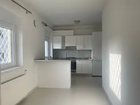 Kiadó téglalakás, Budapest, II. kerület 4 szoba 110 m² 520 E Ft/hó