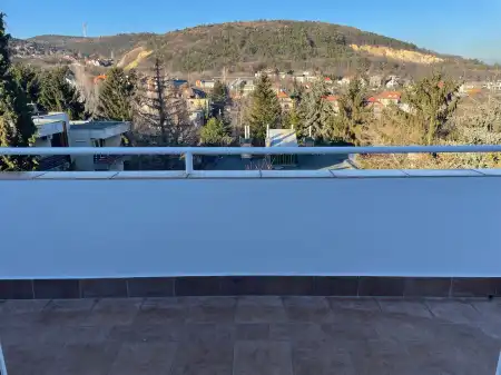 Kiadó téglalakás, Budapest, II. kerület 5 szoba 140 m² 582 E Ft/hó Kiadó téglalakás, Budapest, II. kerület 5 szoba 140 m² 582 E Ft/hó