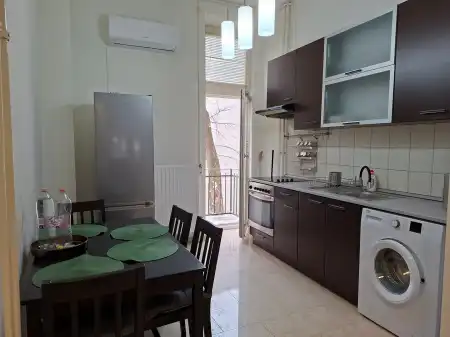 Kiadó téglalakás, Budapest, II. kerület 2 szoba 59 m² 350 E Ft/hó