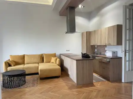 Kiadó téglalakás, Budapest, V. kerület 3 szoba 90 m² 473 E Ft/hó
