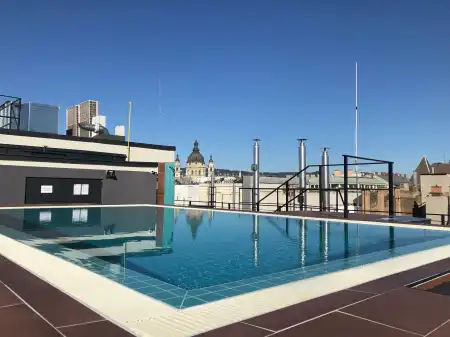 Kiadó téglalakás, Budapest, VI. kerület 3 szoba 73 m² 524 E Ft/hó