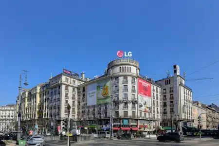 Kiadó téglalakás, Budapest, VII. kerület 2 szoba 90 m² 388 E Ft/hó Kiadó téglalakás, Budapest, VII. kerület 2 szoba 90 m² 388 E Ft/hó