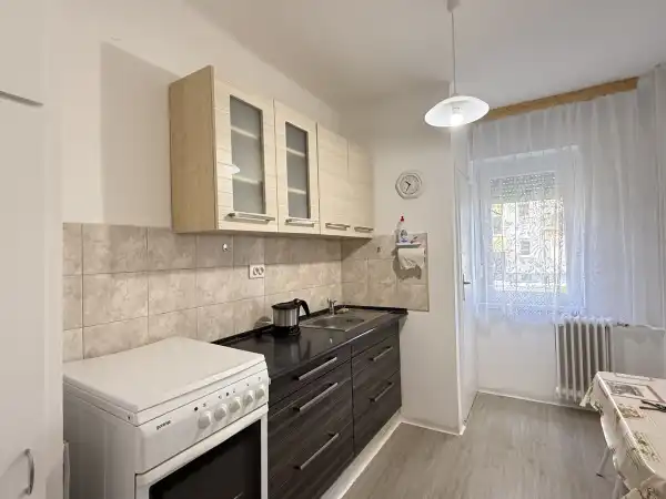Kiadó téglalakás, Oroszlány 1 szoba 38 m² 120 E Ft/hó