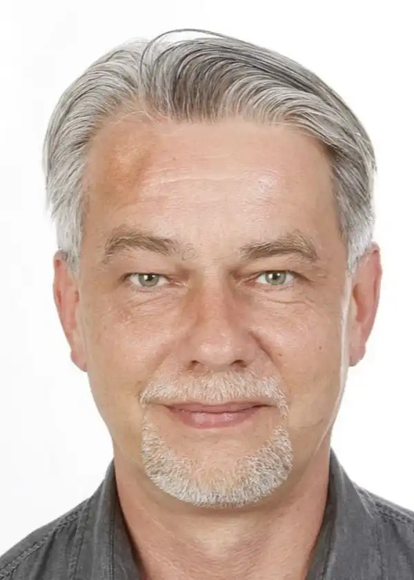 Berkes-Szabó Tamás - VBI Ingatlaniroda